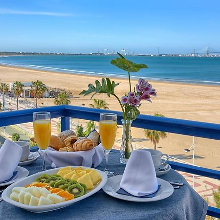 Hotel Puerto Bahia & Spa Ел Пуерто де Санта Мария Екстериор снимка