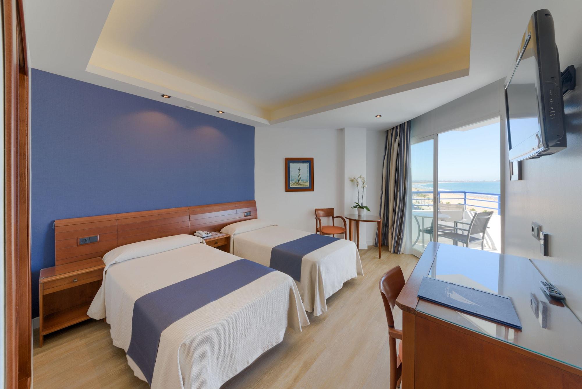 Hotel Puerto Bahia & Spa Ел Пуерто де Санта Мария Екстериор снимка