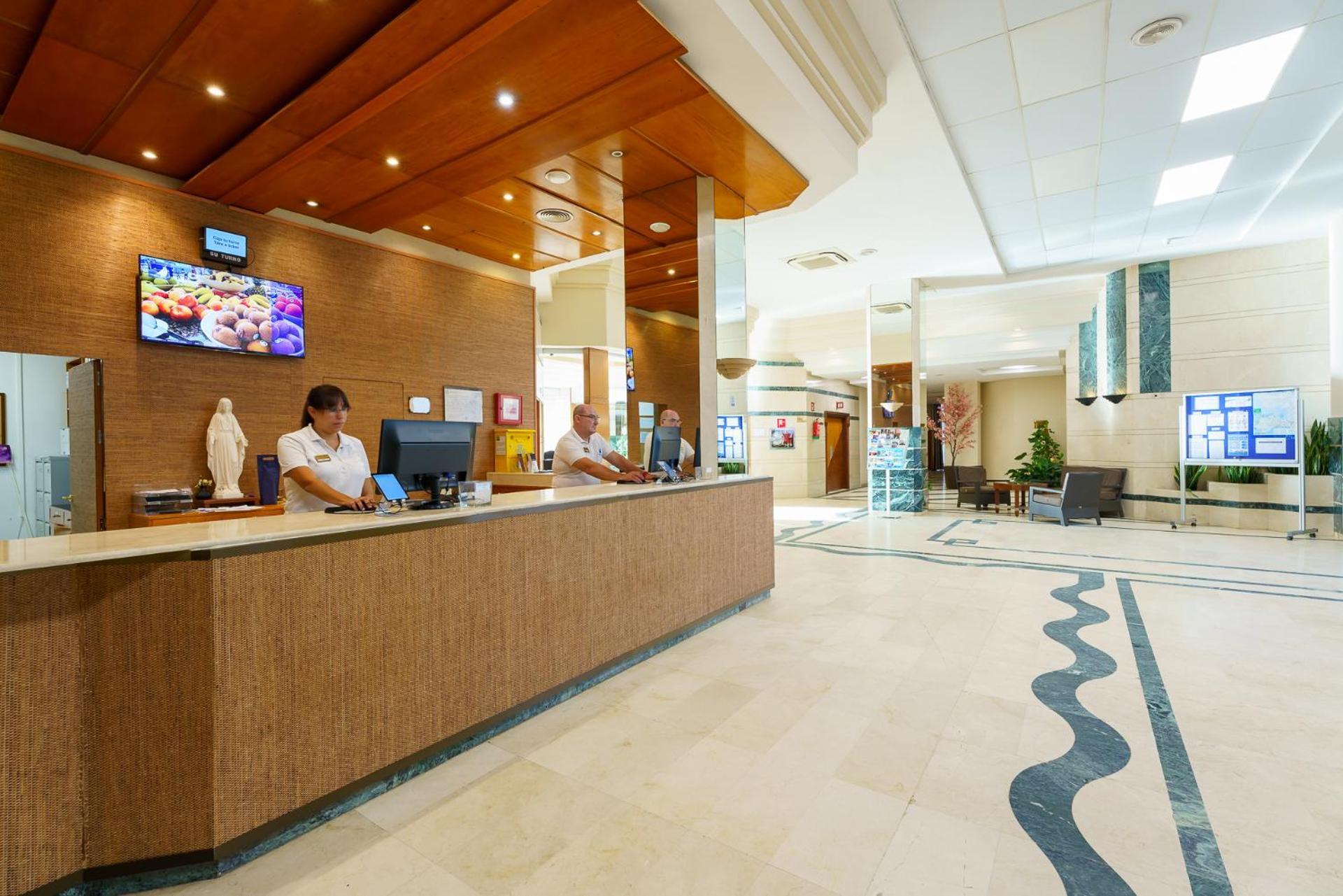 Hotel Puerto Bahia & Spa Ел Пуерто де Санта Мария Екстериор снимка