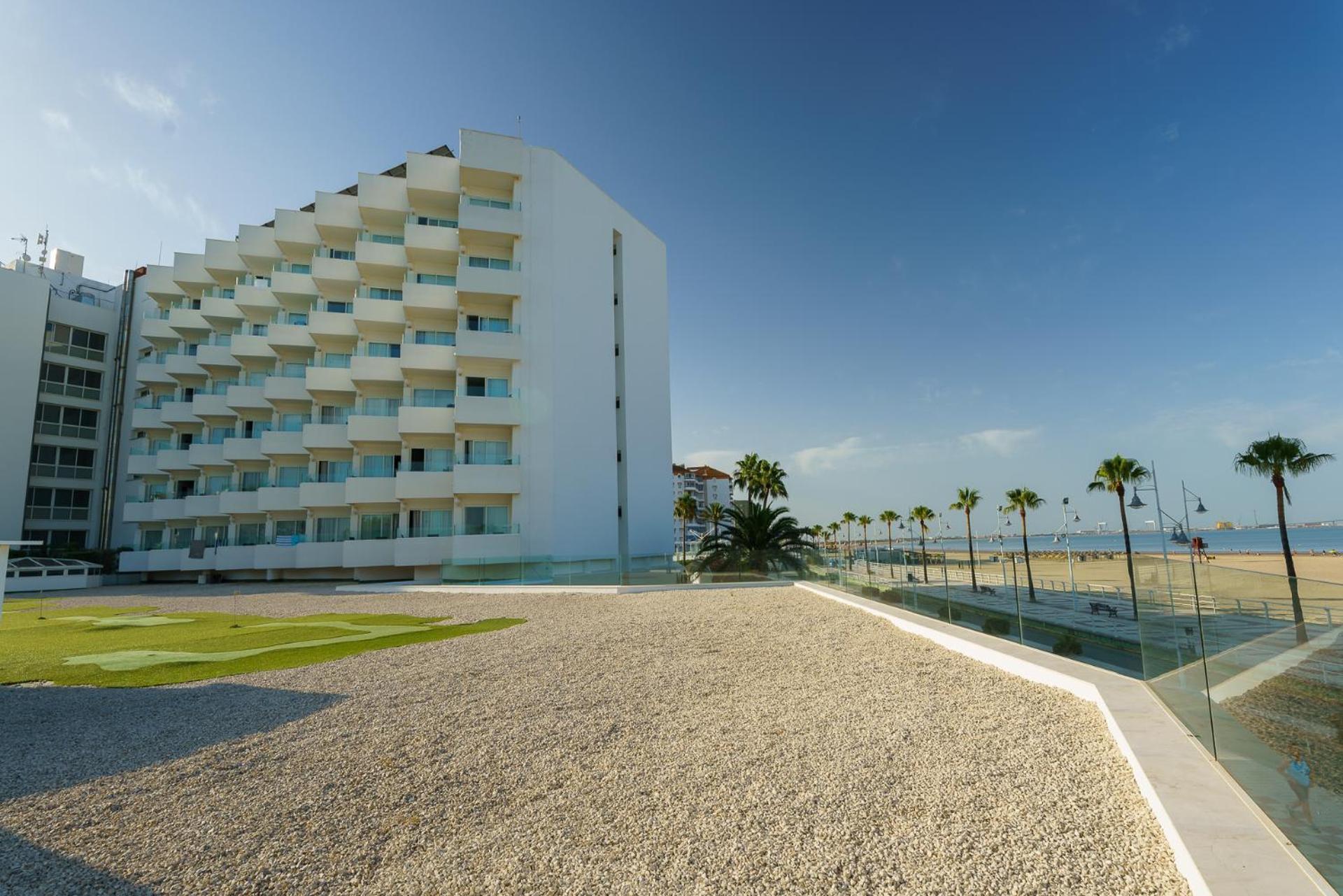 Hotel Puerto Bahia & Spa Ел Пуерто де Санта Мария Екстериор снимка