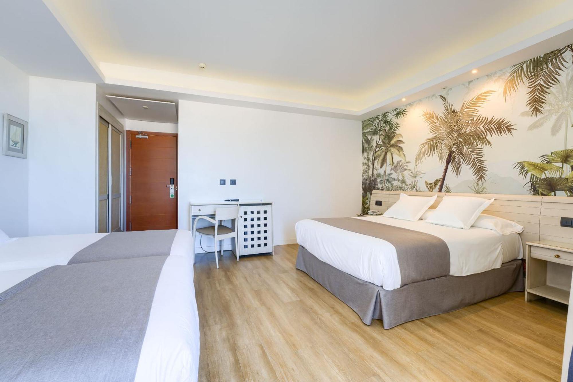 Hotel Puerto Bahia & Spa Ел Пуерто де Санта Мария Екстериор снимка
