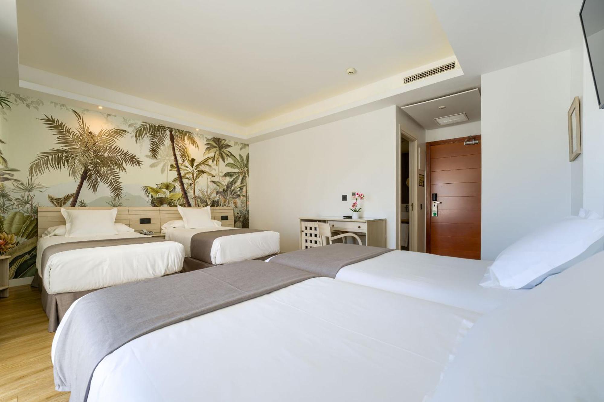 Hotel Puerto Bahia & Spa Ел Пуерто де Санта Мария Екстериор снимка