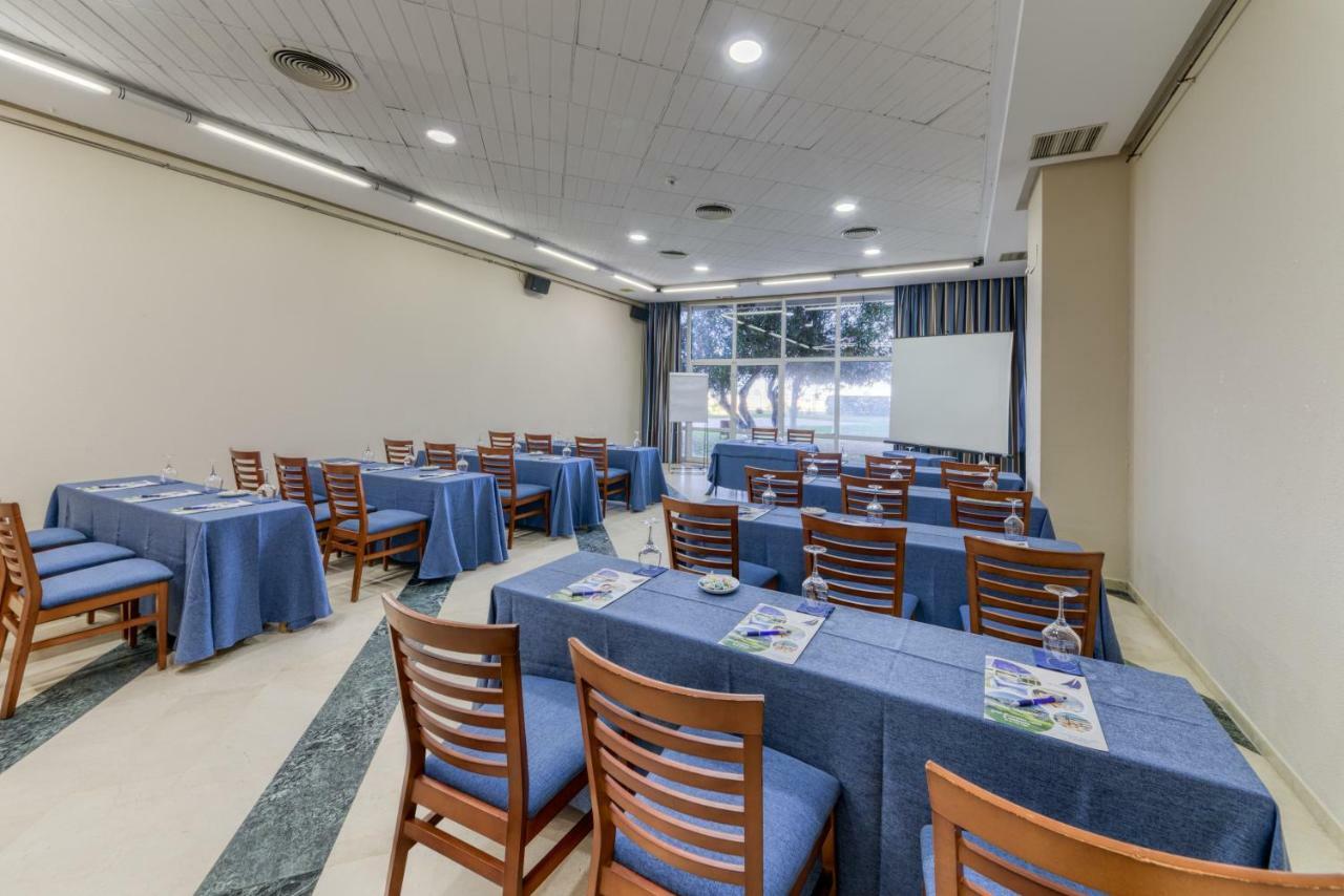 Hotel Puerto Bahia & Spa Ел Пуерто де Санта Мария Екстериор снимка